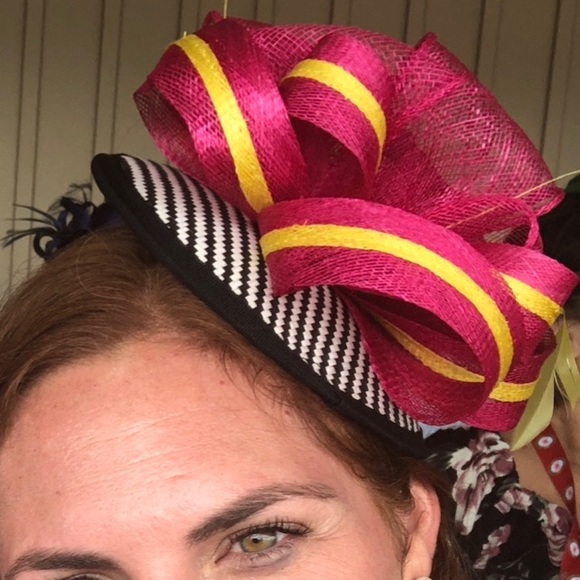 🆕️pink ribbon chevron striped fascinator - Picture 7 of 7